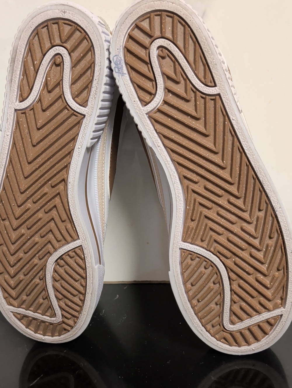Nike Court Legacy Lift Platform Sneakers Size 8 MSRP $94.55 - Picture 8 of 10